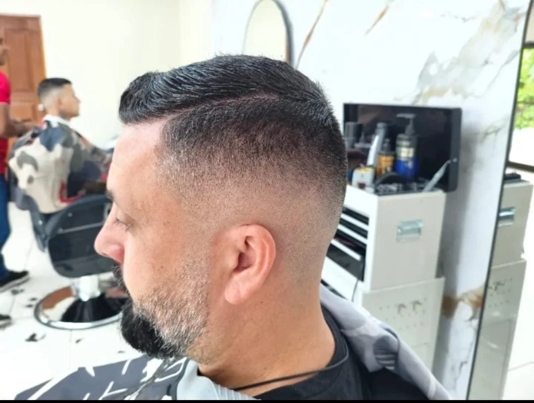 Trabajo de barbería realizado en The Barber Master, Huacas 6
