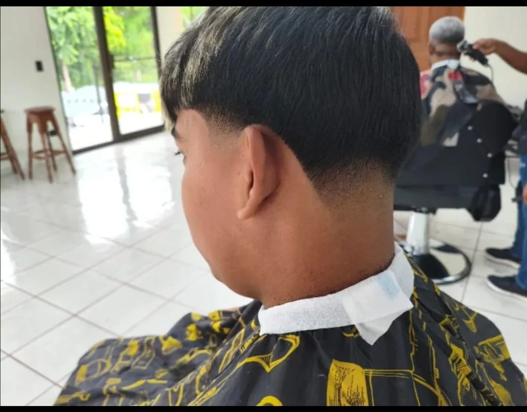 Trabajo de barbería realizado en The Barber Master, Huacas 11